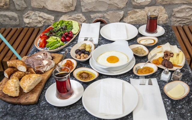 3 Salkım Butik Otel