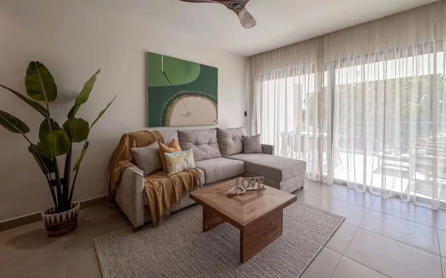 Spectacular Golf Front 3BR Apartment!