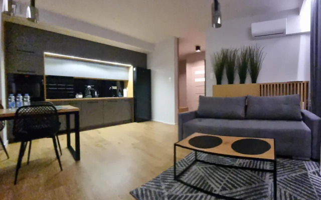 Apartament Plaza Tower Deluxe -Zagnańska (Garaż, Targi)