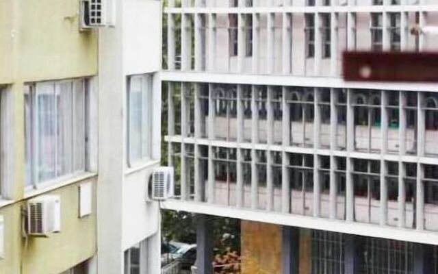 Monad Apartment Sapfous