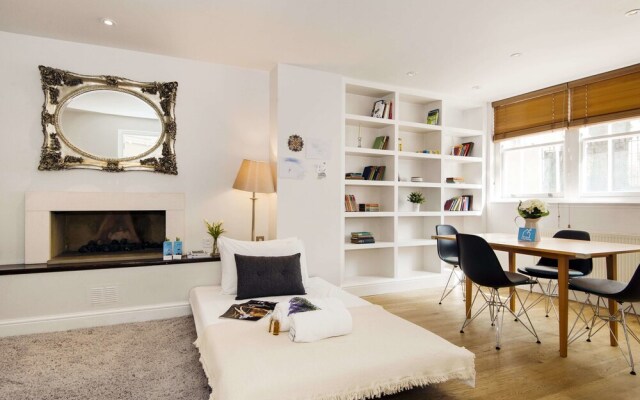 The Spacious Prince of Wales Apartment - CVO