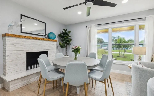 131 W Pasco Ln