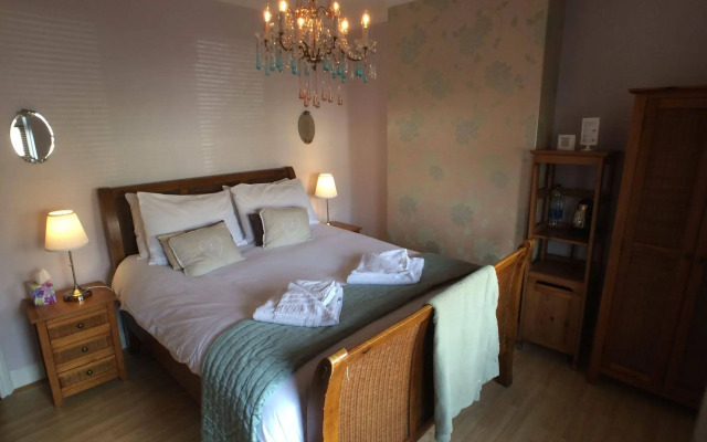 Tyrosa Rooms
