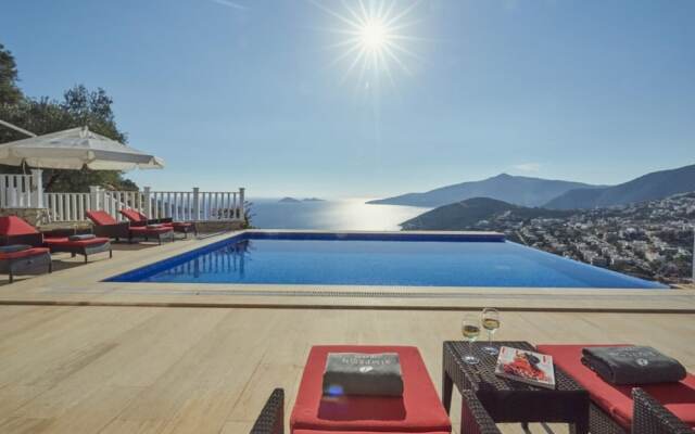 Villa Mars - Exceptional 4 bed Villa With 2 Pools