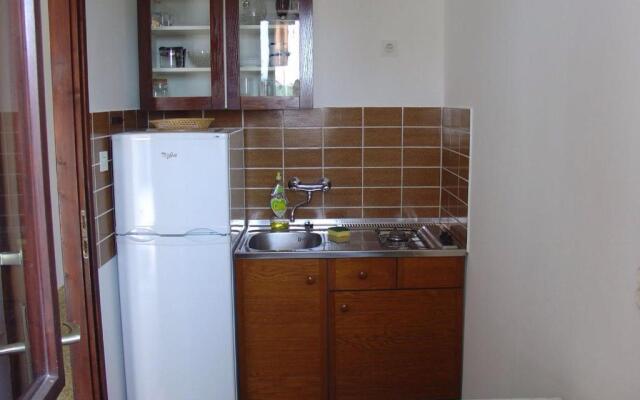 Apartments and Rooms Mirjana