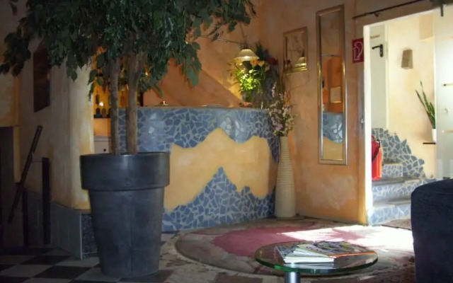 fritzis arte rooms