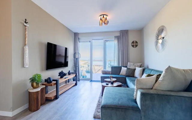 Apartment in Sint-annaland With Beach Access