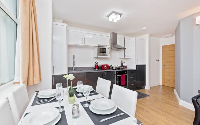Metro Service Apartments Bedford