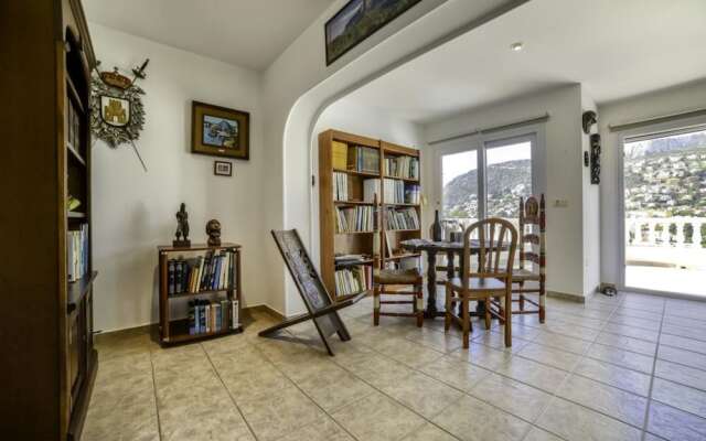 Villa - 3 Bedrooms with Pool and WiFi - 107479