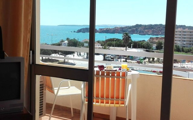 Sunny Apartment in Praia da Rocha