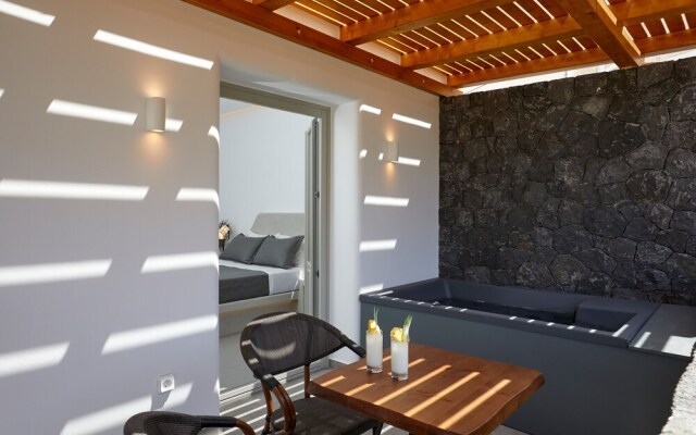 Mountain and Sea Suites