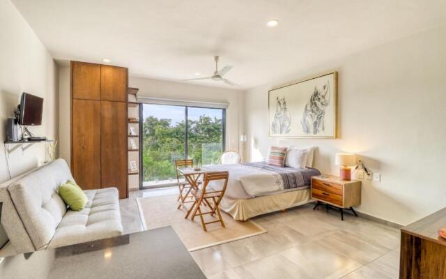 Zulim Condo - 302