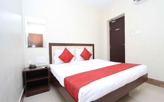 OYO Flagship 16691 Hotel Chakkaravarthi