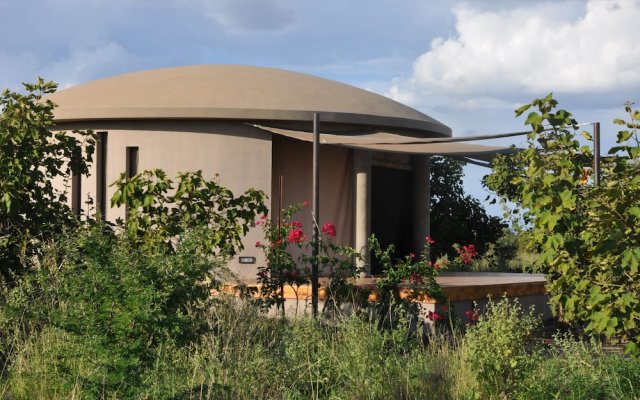 Ecoscience Center & Luxury Lodge