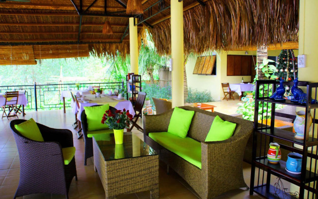 Mango Home Riverside