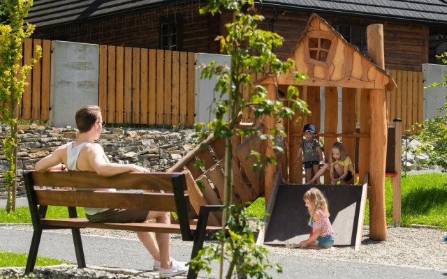 Vislow Resort