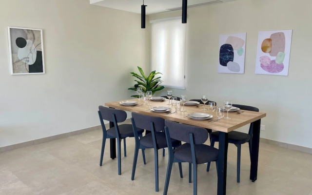 Bugibba Square Seafront LUX Apartments