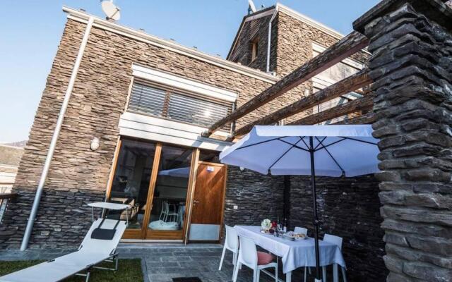 Magic lake view with beautiful pool area (camelia)