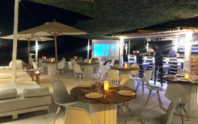 Maliah Beach Club