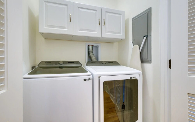 Dog-friendly Durham Home - Walk Downtown!