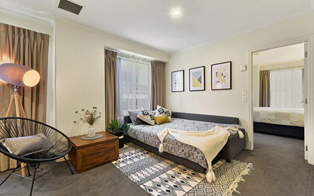 Apartment on Queen Street