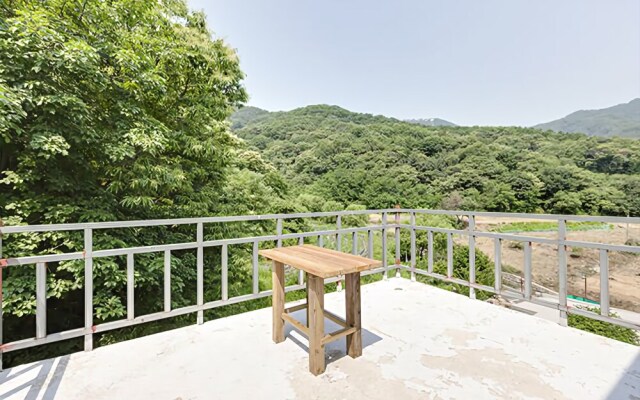 Yangju Aris Pension