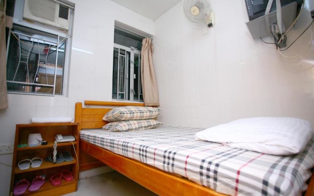 Pay-Less Guesthouse (7/F A9)