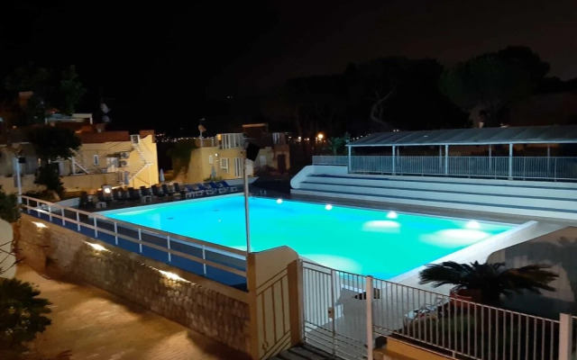 Mondello Beach Home by Wonderful Italy