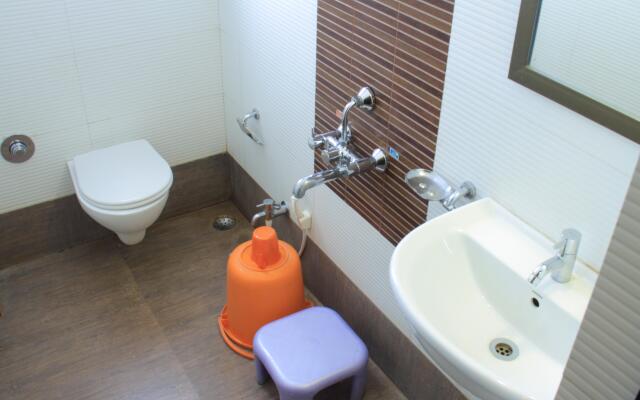 Hotel Sai Gurusthan