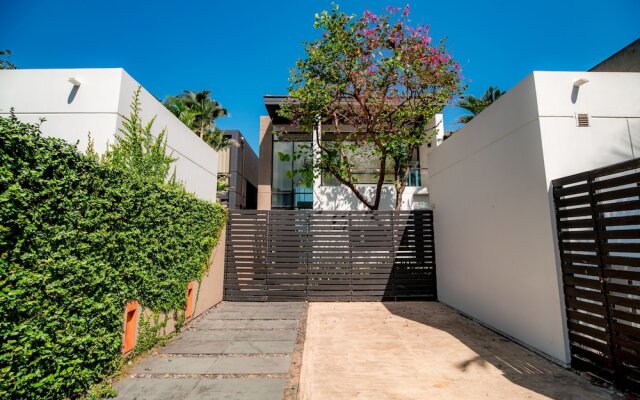 Beachfront Villa Danang Beach