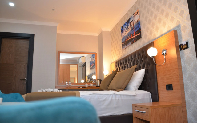 Grand Lark Otel