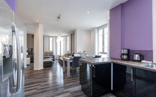 Large 2 Bdrs apartment Down Town - AC