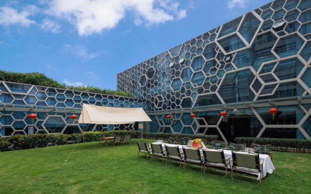 Sun Flower Hotel and Residence