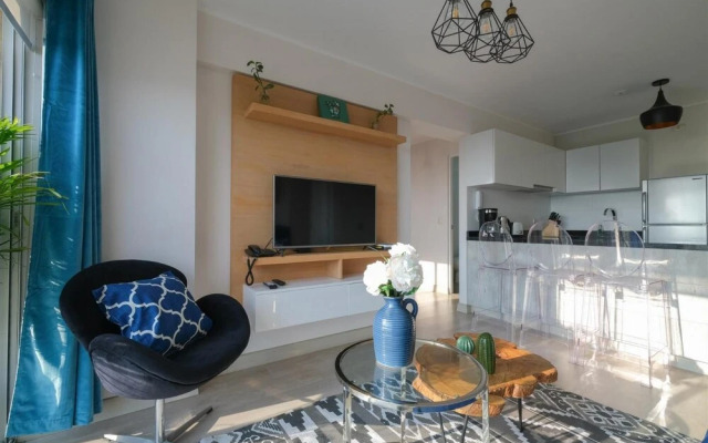 Stylish apt Amazing Ocean View - Gym Karaoke Pool
