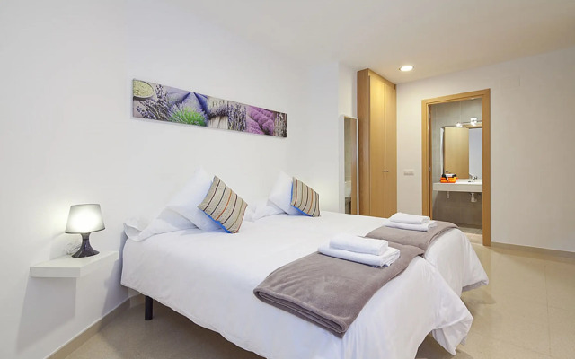 Charmsuites Paralel Apartments