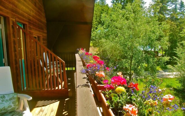 Alexa Chalets -Timber Inn & Restaurant