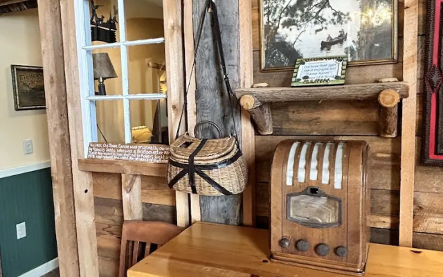 The Common Man Inn & Spa