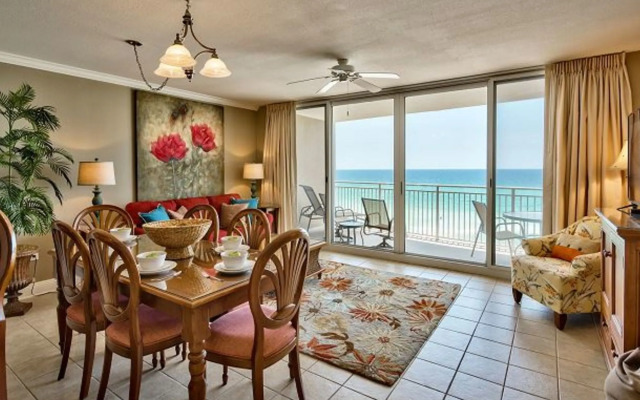 Emerald Beach 534 by RedAwning