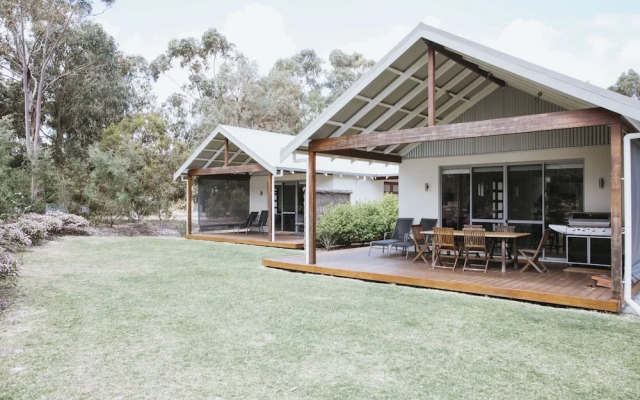 Garden Pavilion - Art House Yallingup