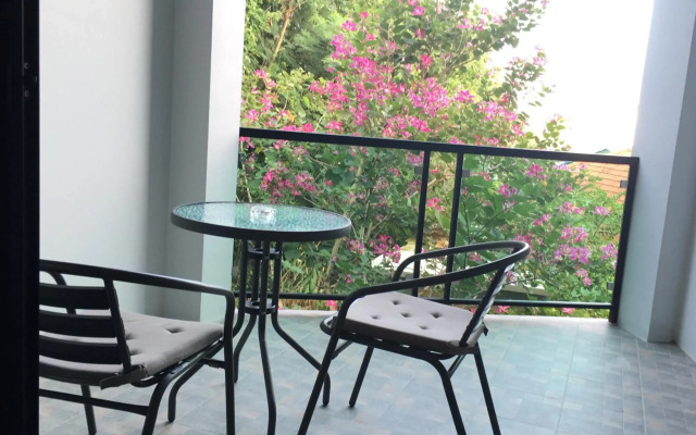 Tandeaw View (SHA Extra Plus)