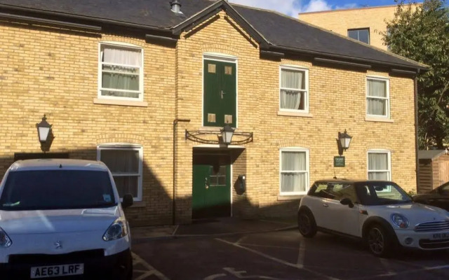 The Earl of Derby - Inn
