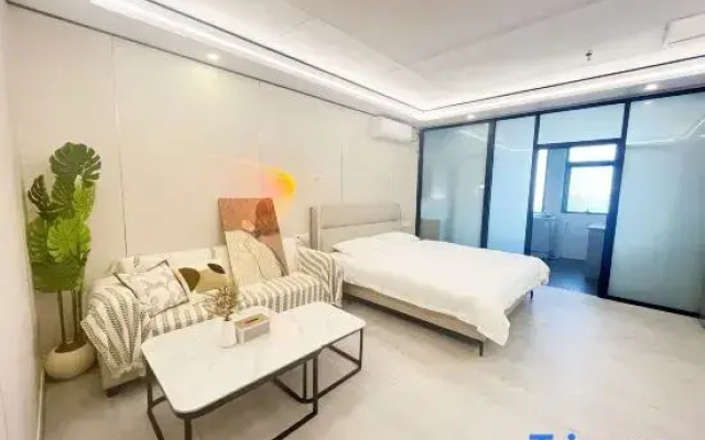 Li Hou · House (Shimao Store)