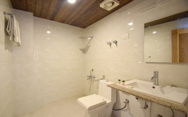OYO 11643 Hotel Sunrise Villa
