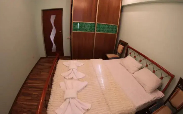 AtHome at Baribayeva 23