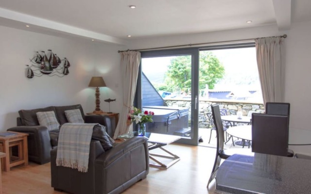 Taymouth Marina - Ben More