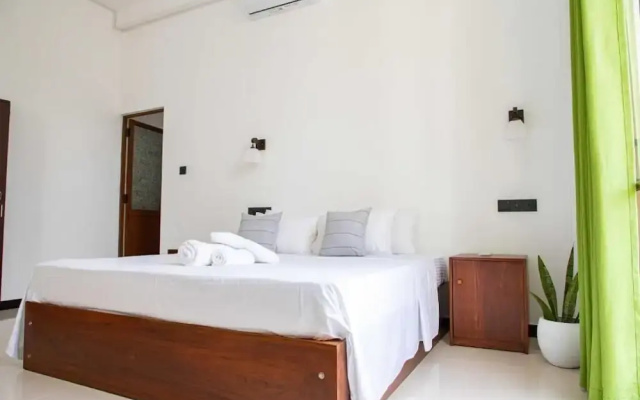 Randon Resort Mirissa
