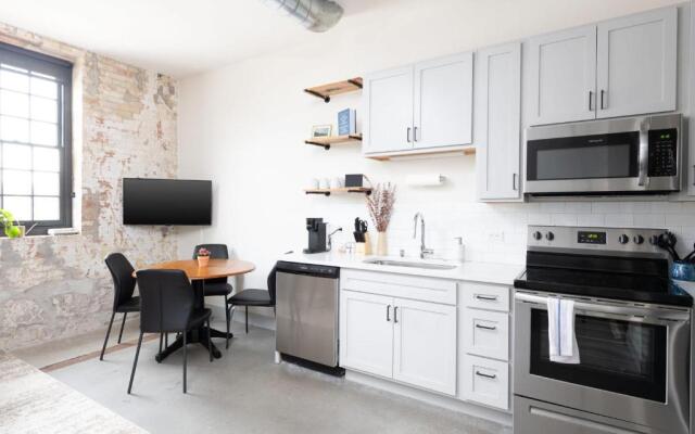 Flexhome 2-Story Townhome M7 - FiservGymParking