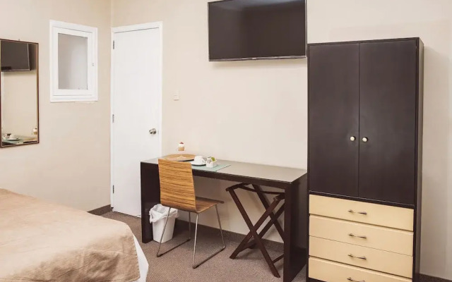 Hostal Lirium