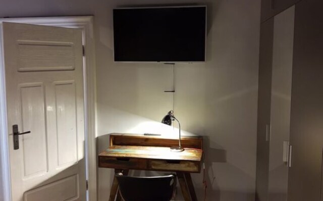 Star 66 East by Cracow Moods. Loft2b