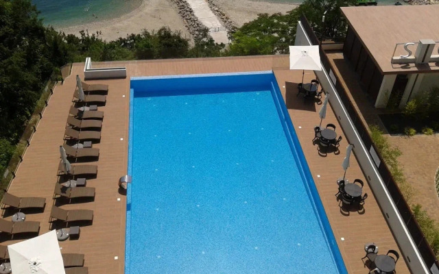 Hidens Hotel 4* (Небуг)